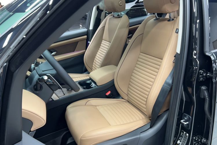 Used Land Rover Discovery Sport 2025 249 PS Performance Tech Edition Left Front Seat