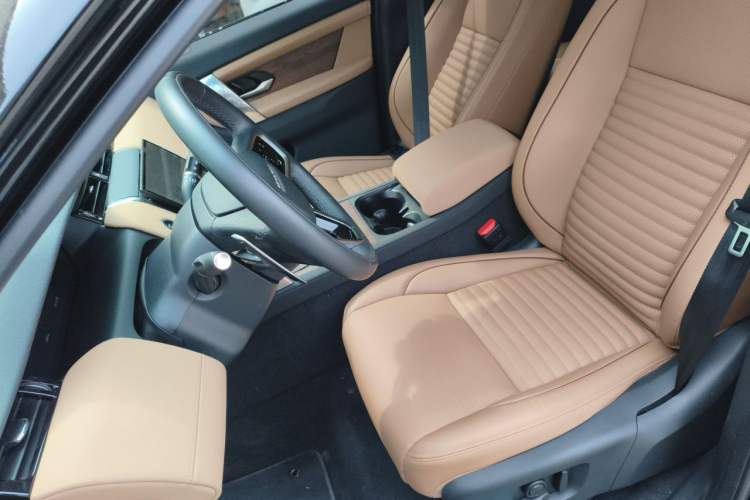 Used Land Rover Discovery Sport 2025 249 PS Performance Tech Edition Left Front Seat