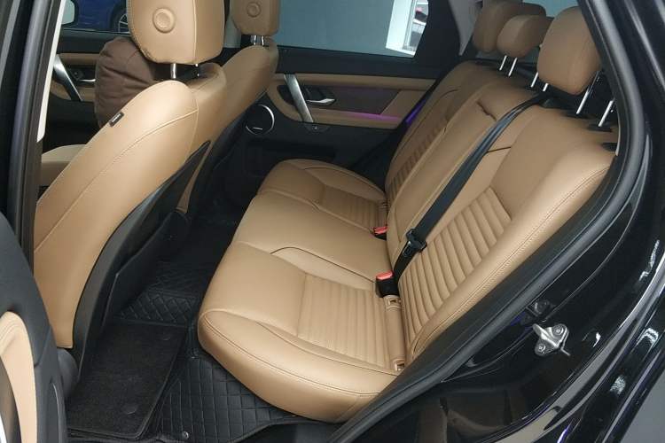 Used Land Rover Discovery Sport 2025 249 PS Performance Tech Edition Left Rear Seat