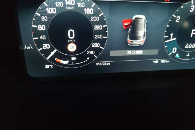 Used Land Rover Discovery Sport 2025 249 PS Performance Tech Edition Odometer Close Up