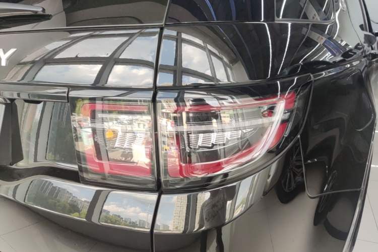 Used Land Rover Discovery Sport 2025 249 PS Performance Tech Edition Right Rear Taillight