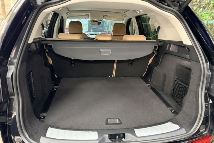 Used Land Rover Discovery Sport 2025 249 PS Performance Tech Edition Trunk