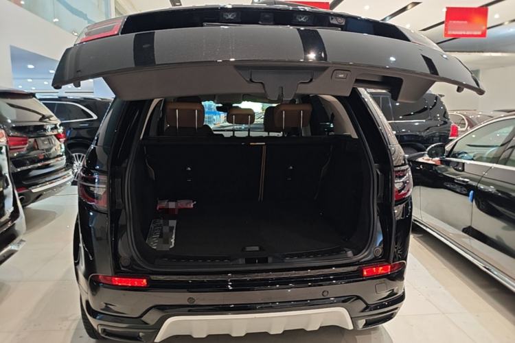 Used Land Rover Discovery Sport 2025 249 PS Performance Tech Edition Trunk