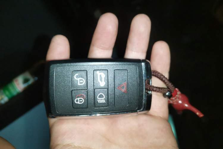 Used Land Rover Discovery Sport 2025 249 PS Performance Tech Edition Vehicle Key