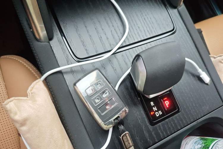 Used Land Rover Discovery Sport 2025 249 PS Explorer Special Edition Vehicle Key