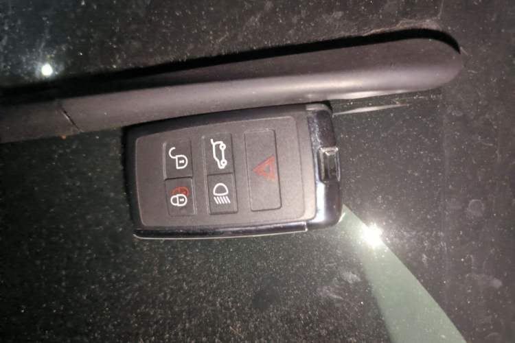 Used Land Rover Discovery Sport 2025 249 PS Performance Tech Edition Vehicle Key