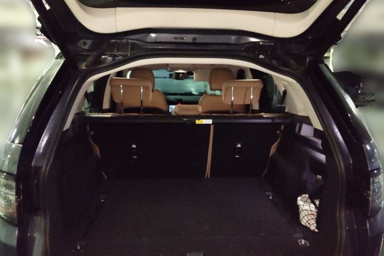 Used Land Rover Discovery Sport 2025 249 PS Explorer Special Edition Trunk