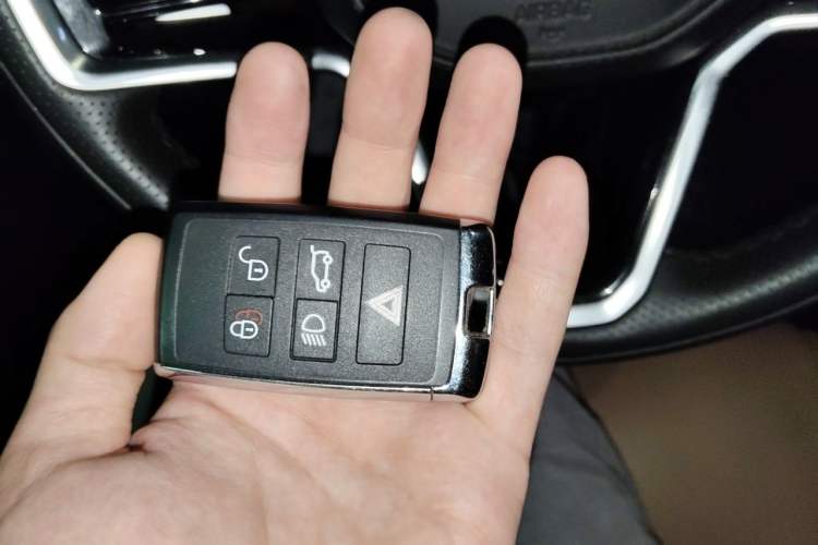 Used Land Rover Discovery Sport 2025 249 PS Explorer Special Edition Vehicle Key