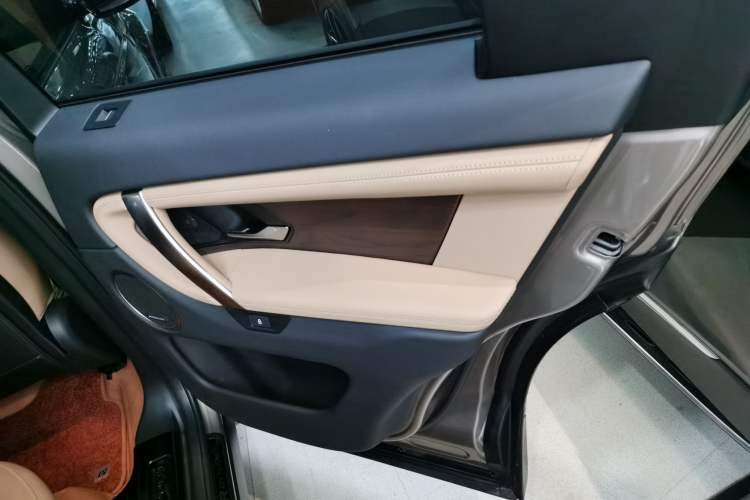 Used Land Rover Discovery Sport 2025 249 PS Performance Tech Edition Right Rear Door Interior