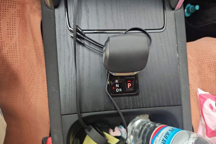 Used Land Rover Discovery Sport 2025 249 PS Explorer Special Edition Gear Lever