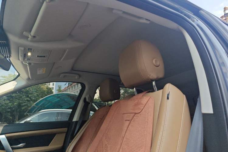 Used Land Rover Discovery Sport 2025 249 PS Explorer Special Edition Headliner