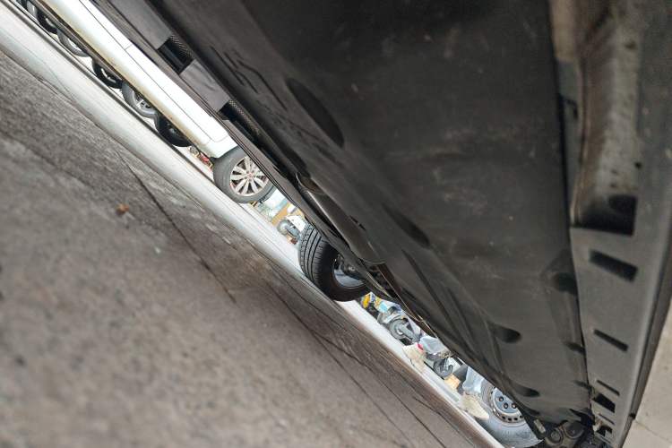 Used Land Rover Discovery Sport 2025 249 PS Performance Tech Edition Chassis Front Left