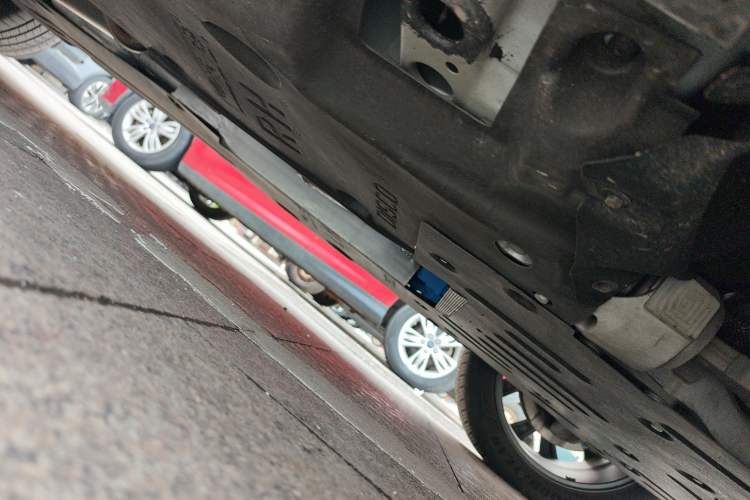 Used Land Rover Discovery Sport 2025 249 PS Performance Tech Edition Chassis Front Right