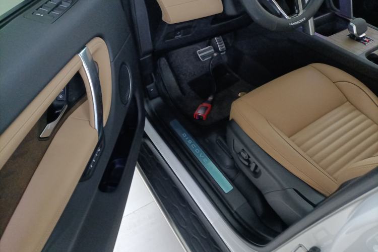 Used Land Rover Discovery Sport 2025 249 PS Performance Tech Edition Driver Seat