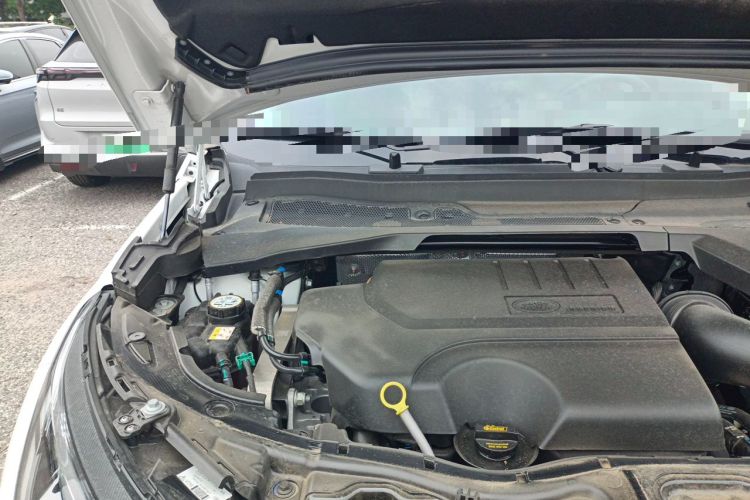 Used Land Rover Discovery Sport 2025 249 PS Performance Tech Edition Engine Bay Right