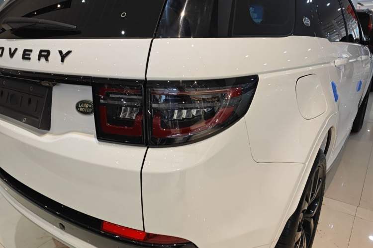 Used Land Rover Discovery Sport 2025 249 PS Performance Tech Edition Exterior 3