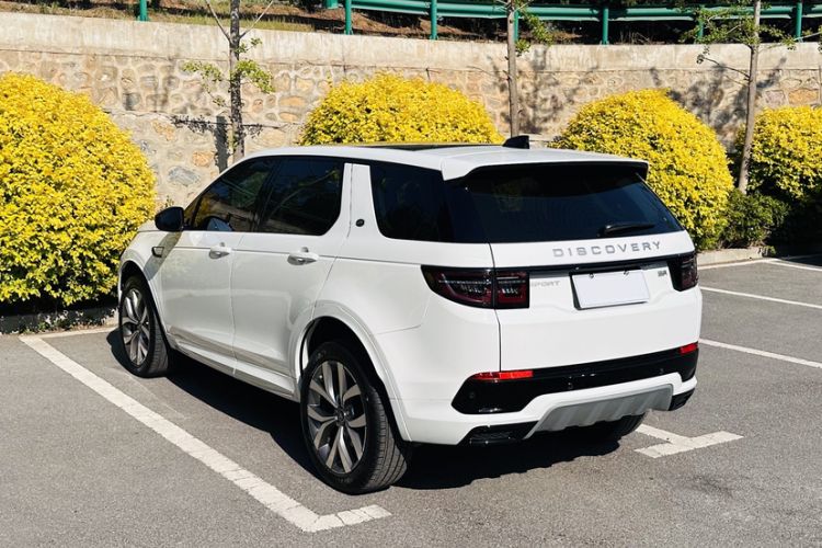 Used Land Rover Discovery Sport 2025 249 PS Performance Tech Edition Exterior 4