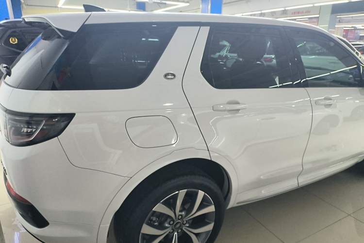 Used Land Rover Discovery Sport 2025 249 PS Performance Tech Edition Exterior 6