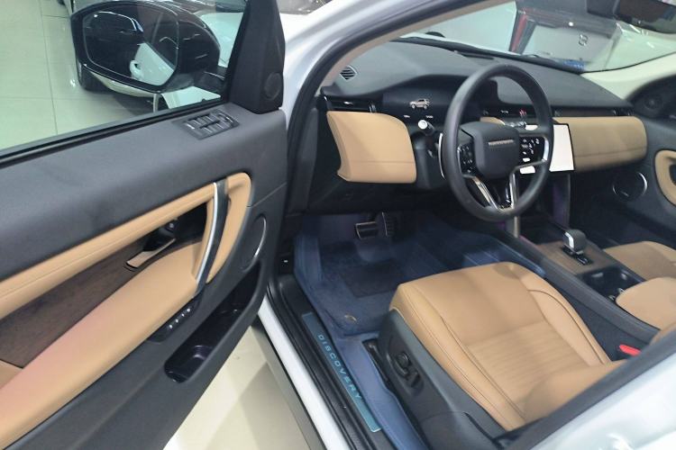 Used Land Rover Discovery Sport 2025 249 PS Performance Tech Edition Interior 3