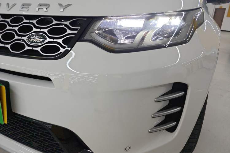 Used Land Rover Discovery Sport 2025 249 PS Performance Tech Edition Left Front Headlight