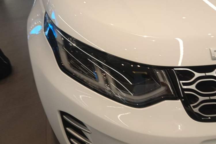 Used Land Rover Discovery Sport 2025 249 PS Performance Tech Edition Right Front Headlight
