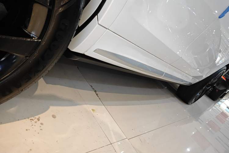 Used Land Rover Discovery Sport 2025 249 PS Performance Tech Edition Right Side Sill