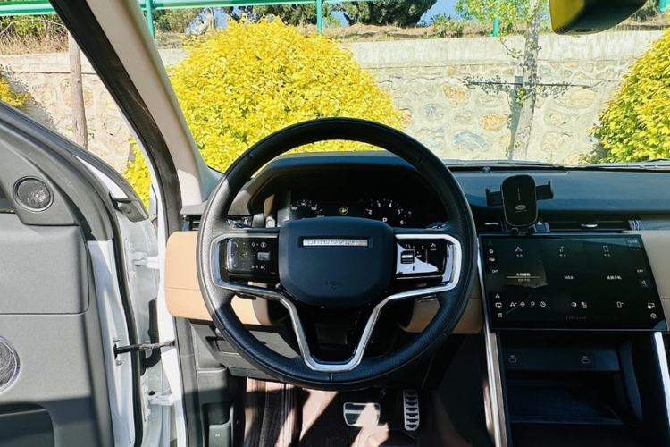 Used Land Rover Discovery Sport 2025 249 PS Performance Tech Edition Steering Wheel