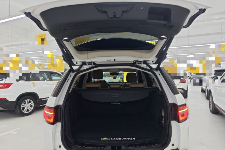 Used Land Rover Discovery Sport 2025 249 PS Performance Tech Edition Trunk