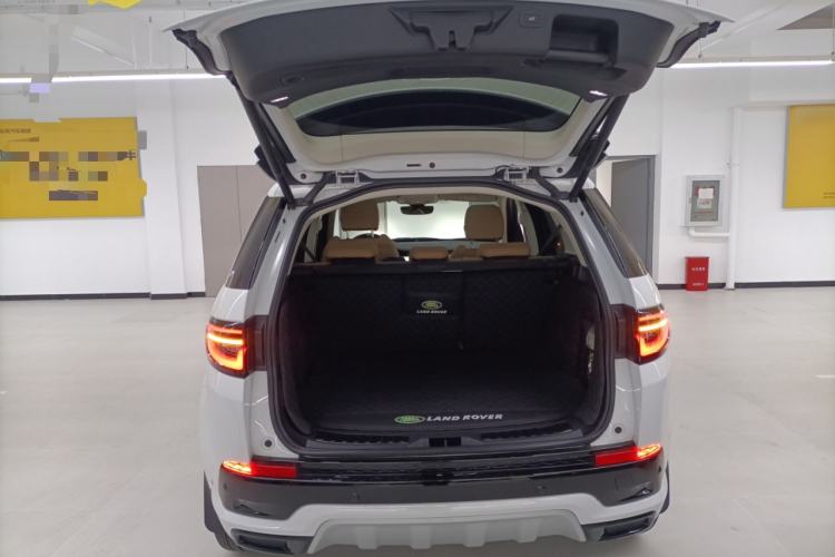 Used Land Rover Discovery Sport 2025 249 PS Performance Tech Edition Trunk