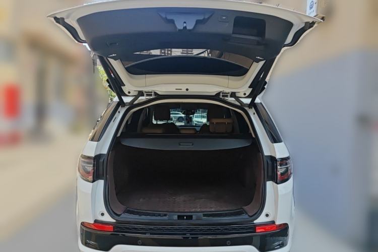 Used Land Rover Discovery Sport 2025 249 PS Performance Tech Edition Trunk