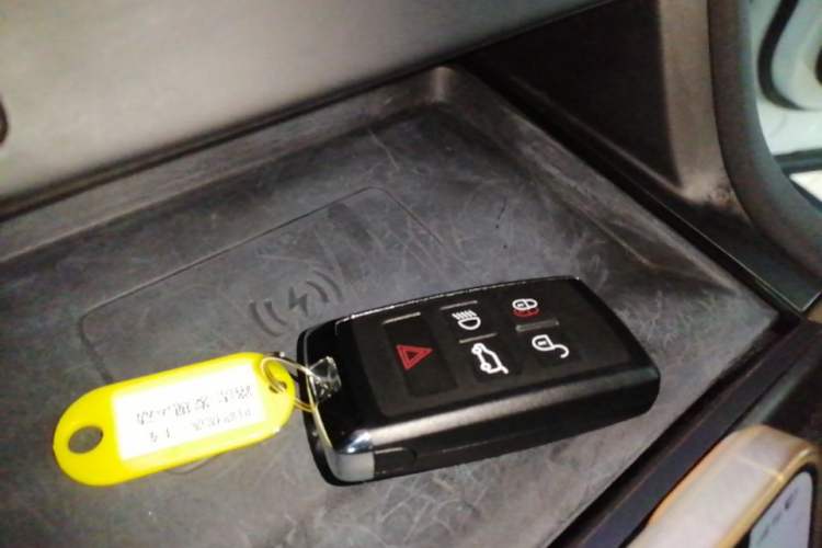 Used Land Rover Discovery Sport 2025 249 PS Performance Tech Edition Vehicle Key
