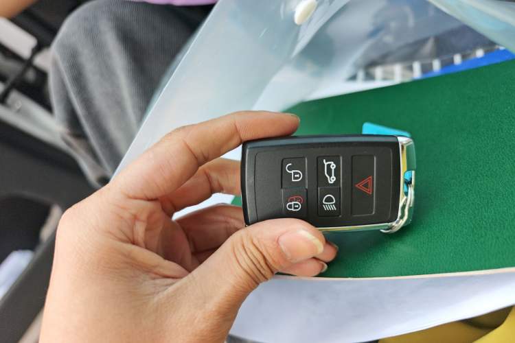 Used Land Rover Discovery Sport 2025 249 PS Performance Tech Edition Vehicle Key