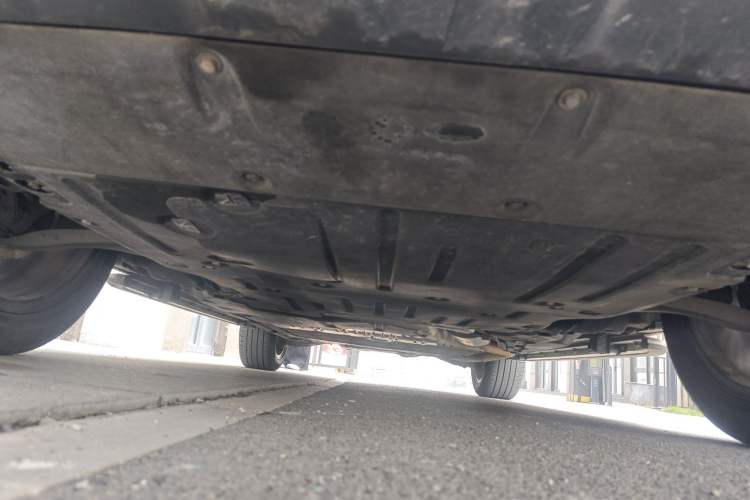 Used Land Rover Discovery Sport New Energy 2021 P300e Performance Tech Edition Chassis Front