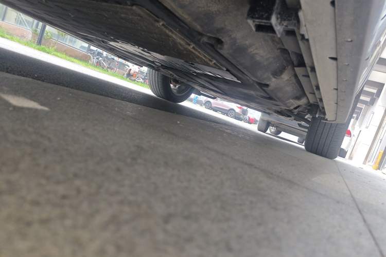 Used Land Rover Discovery Sport New Energy 2021 P300e Performance Tech Edition Chassis Rear Right