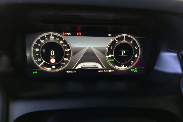 Used Land Rover Discovery Sport New Energy 2021 P300e Performance Tech Edition Instrument Cluster