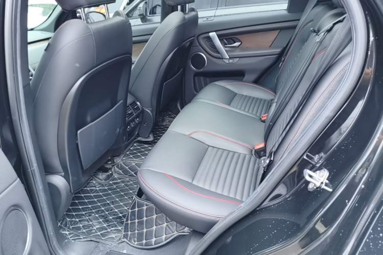 Used Land Rover Discovery Sport New Energy 2021 P300e Performance Tech Edition Left Rear Seat