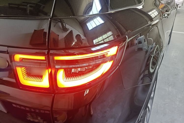 Used Land Rover Discovery Sport New Energy 2021 P300e Performance Tech Edition Right Rear Taillight