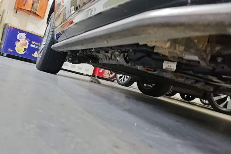 Used Land Rover Discovery Sport New Energy 2021 P300e Performance Tech Edition Right Side Sill