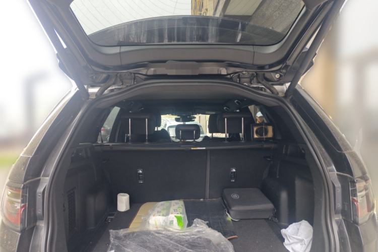Used Land Rover Discovery Sport New Energy 2021 P300e Performance Tech Edition Trunk