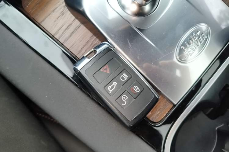 Used Land Rover Discovery Sport New Energy 2021 P300e Performance Tech Edition Vehicle Key