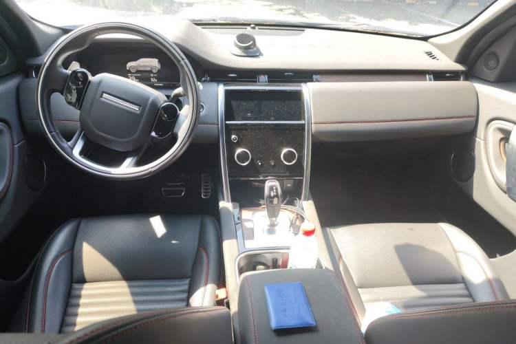 Used Land Rover Discovery Sport New Energy 2021 P300e Performance Tech Edition Center Console