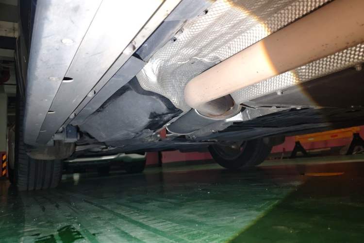 Used Land Rover Discovery Sport New Energy 2021 P300e Performance Tech Edition Chassis Front Left