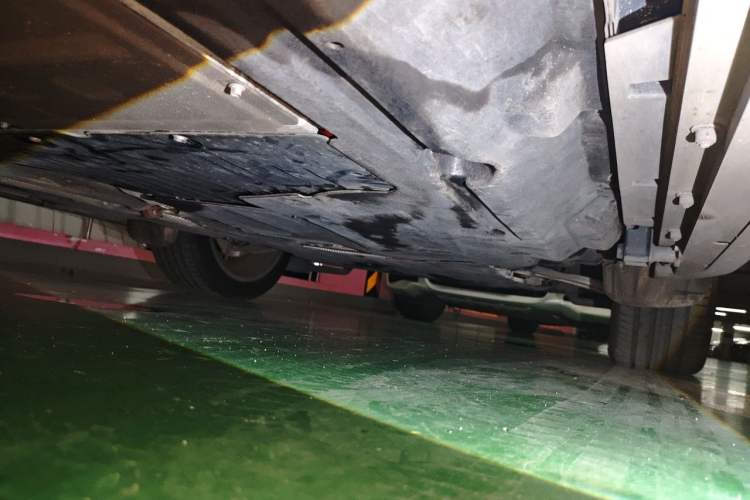 Used Land Rover Discovery Sport New Energy 2021 P300e Performance Tech Edition Chassis Front Right