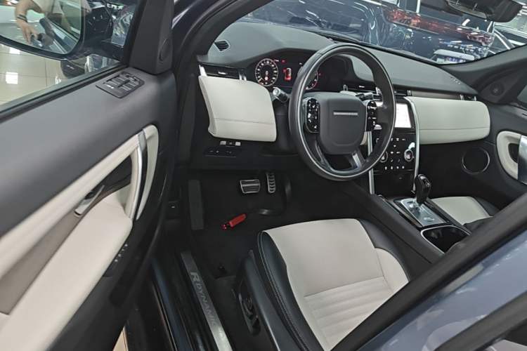 Used Land Rover Discovery Sport New Energy 2021 P300e Performance Tech Edition Driver Seat