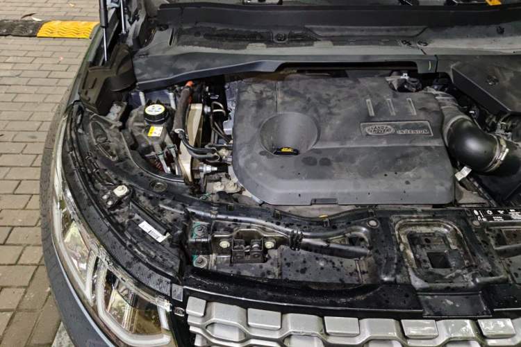 Used Land Rover Discovery Sport New Energy 2021 P300e Performance Tech Edition Engine Bay Right