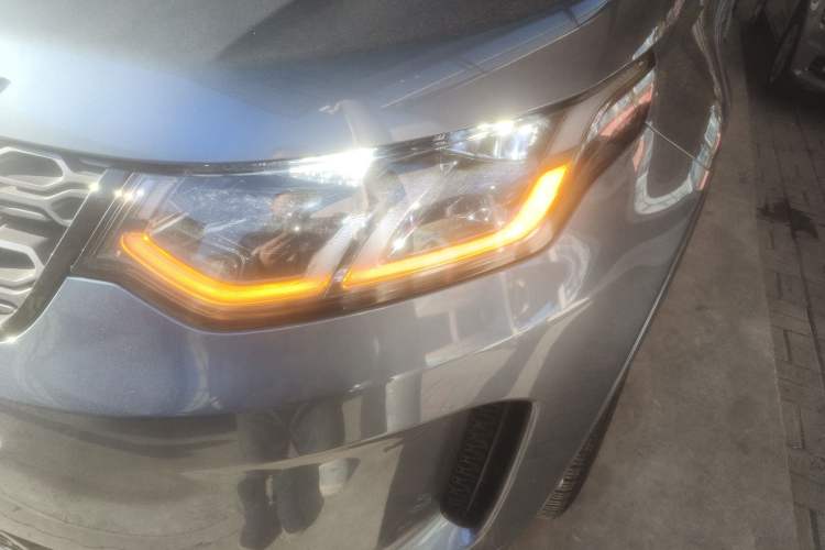 Used Land Rover Discovery Sport New Energy 2021 P300e Performance Tech Edition Left Front Headlight