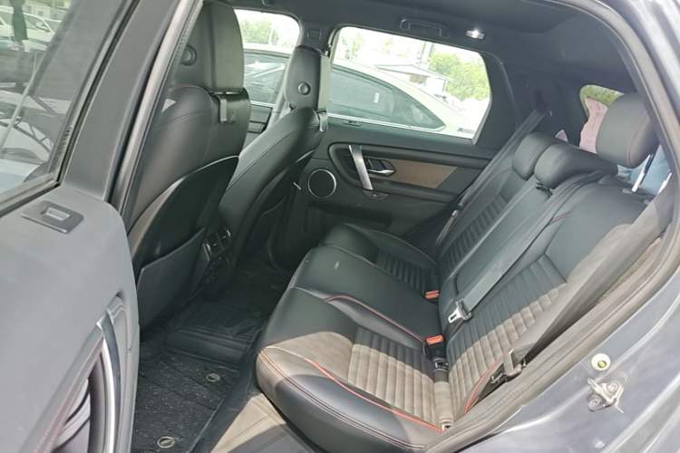 Used Land Rover Discovery Sport New Energy 2021 P300e Performance Tech Edition Left Rear Seat