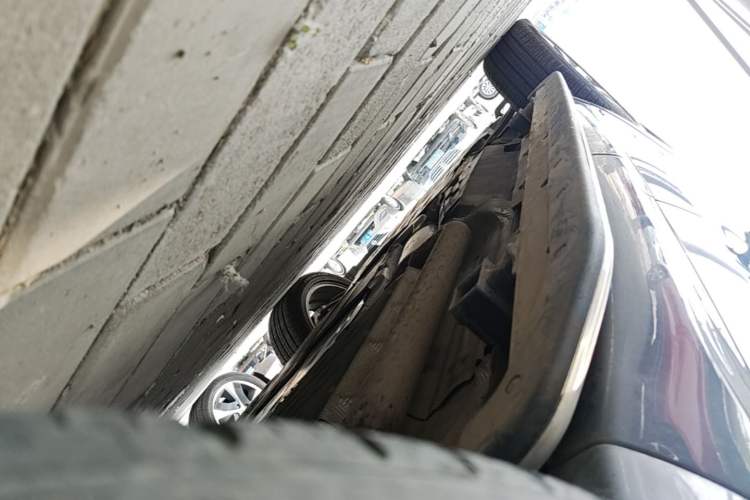 Used Land Rover Discovery Sport New Energy 2021 P300e Performance Tech Edition Left Side Sill