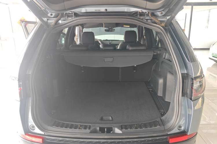 Used Land Rover Discovery Sport New Energy 2021 P300e Performance Tech Edition Trunk