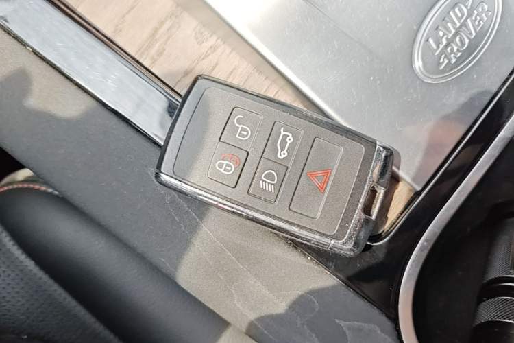 Used Land Rover Discovery Sport New Energy 2021 P300e Performance Tech Edition Vehicle Key
